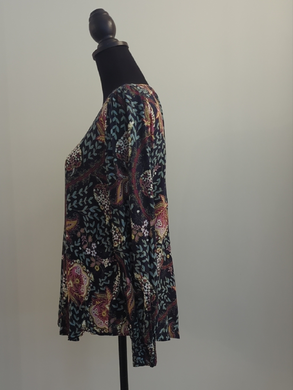 LOFT Dark Blue Paisley Floral Scoop Neck Long Sleeve Top with Pink & Teal - Picture 4 of 7
